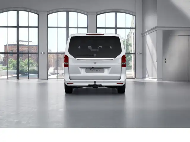 Mercedes-Benz V-Class view 5