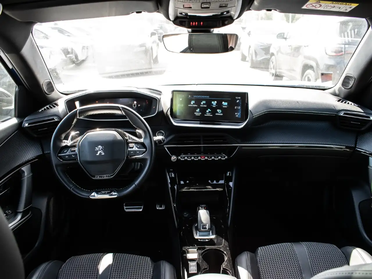 Peugeot 2008 GT El. Panodach Navi Digitales Cockpit LED Klimaau, миниатюра 10