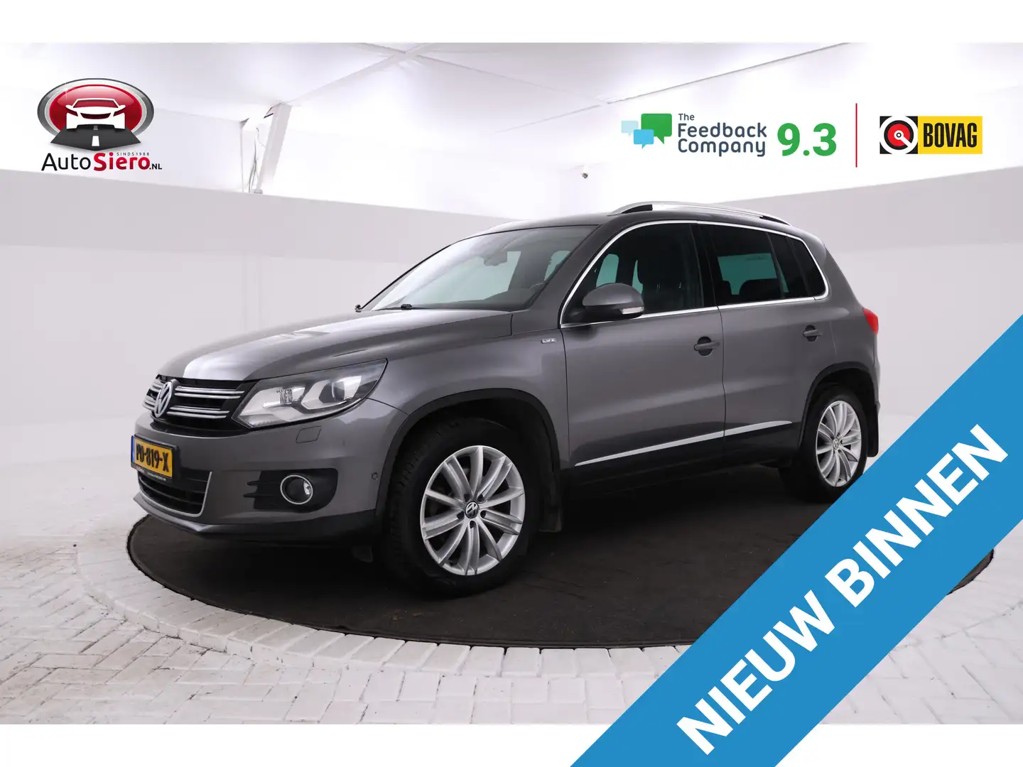 Volkswagen Tiguan 2.0 TDI Sport&Style R-line Edition Panorama dak, A Gris - 1