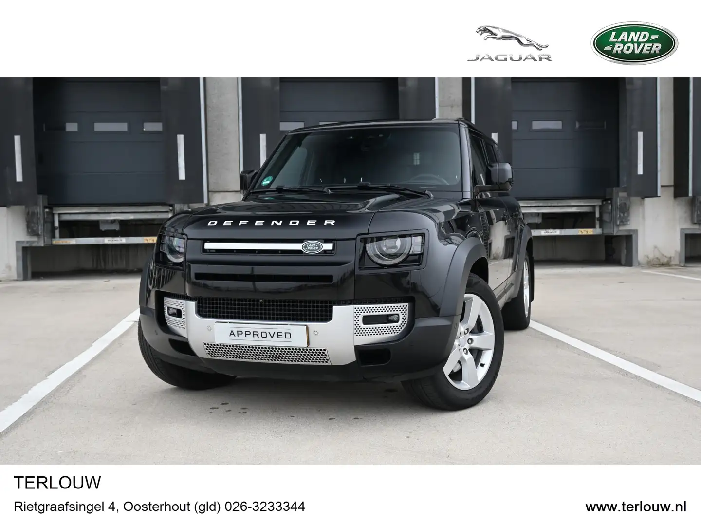 Land Rover Defender 2.0 P400e 110 HSE Zwart - 1