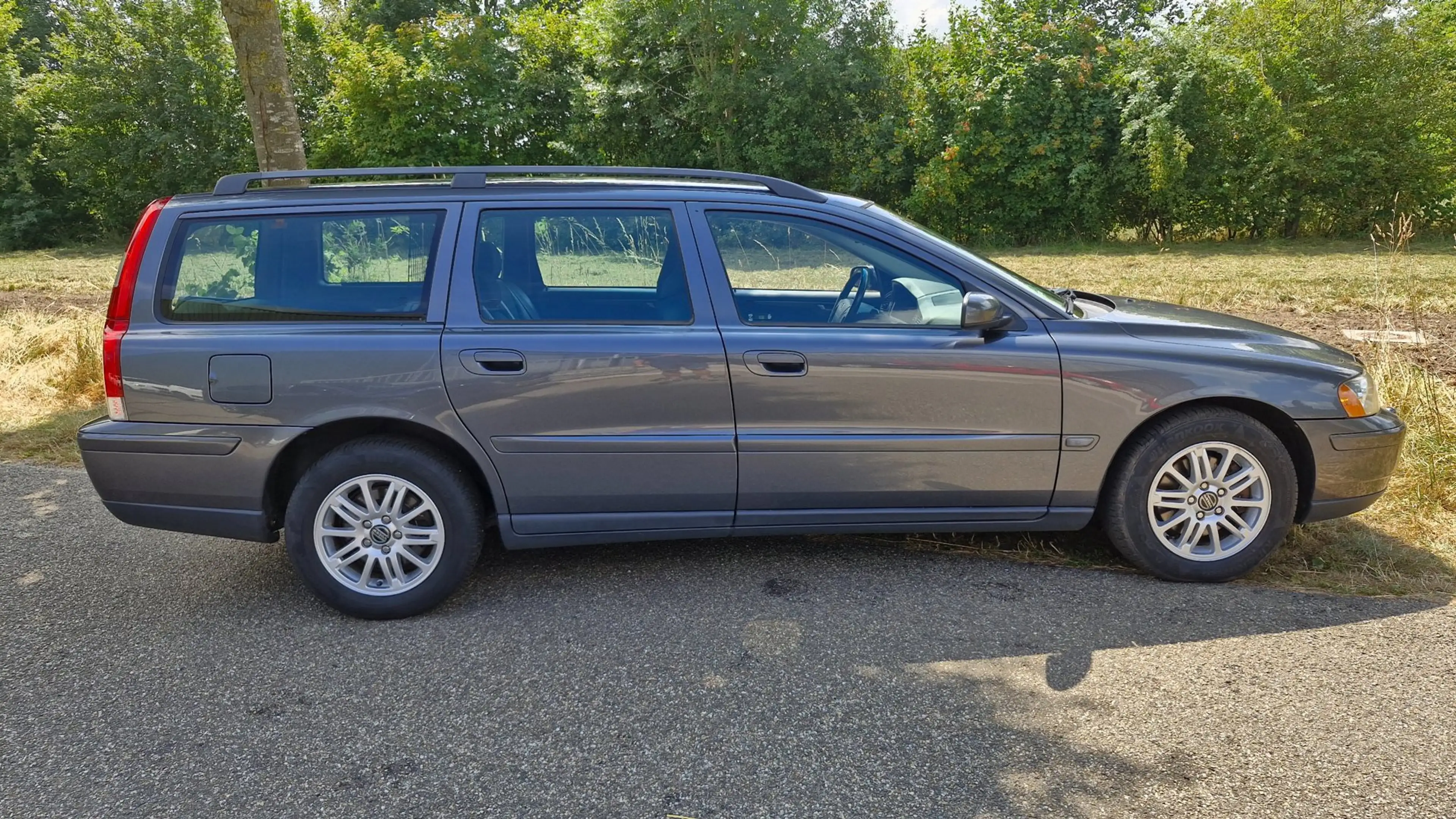Volvo V70 2.4 Edition I Automaat 170PK | Rijklaar | Half led — photo 6