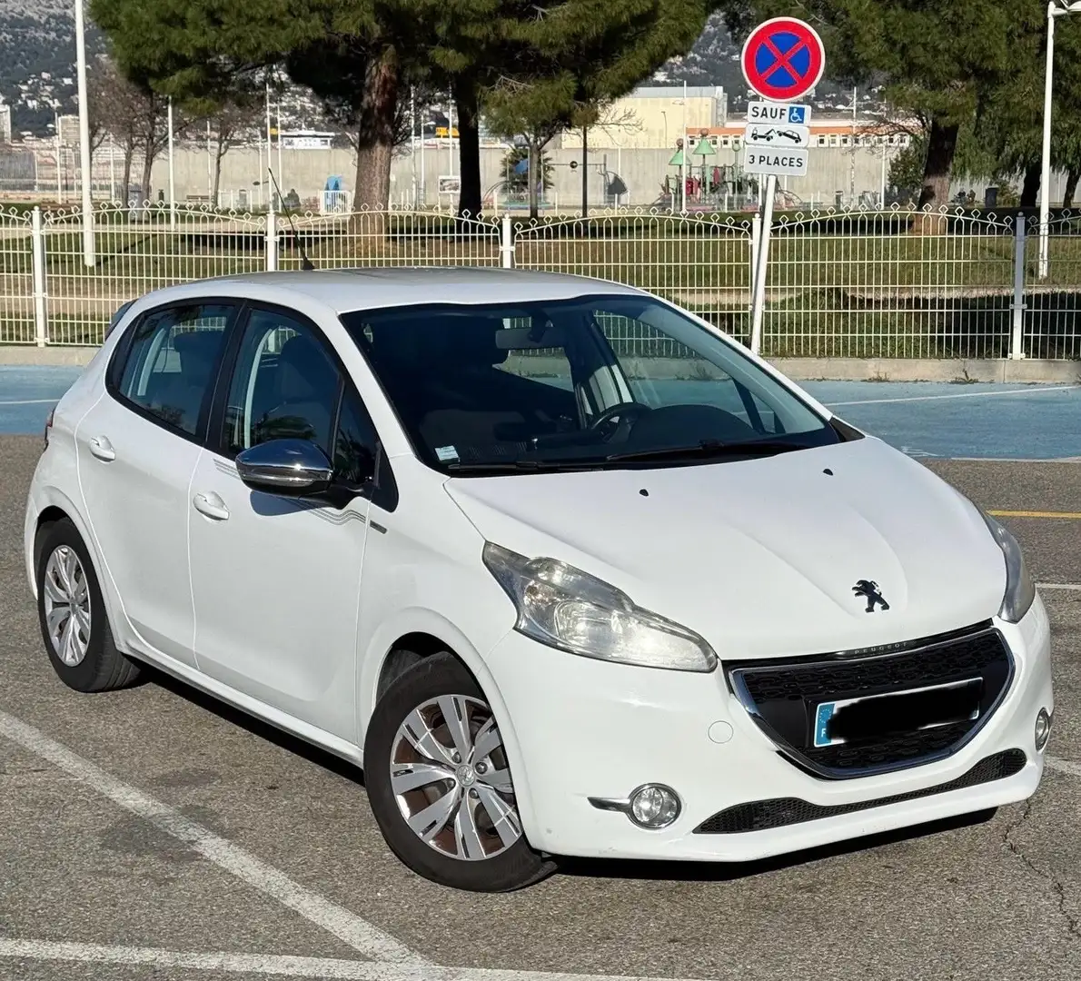 Peugeot 208 1.6 e-HDi 92ch FAP BVM5 BLUE LION Urban Soul - 1