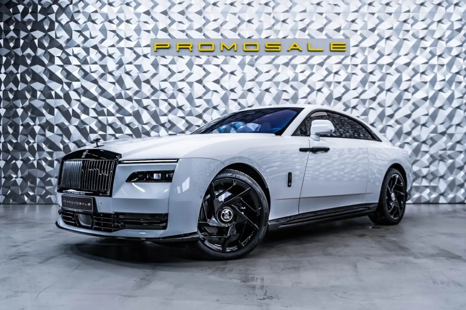 Rolls-Royce Spectre Black Badge Weiß - 1