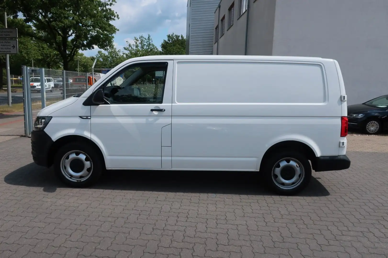Volkswagen T6 Transporter T6 4Motion 1. Hand / Klima / PDC / SHZ / Kamera Weiß - 2