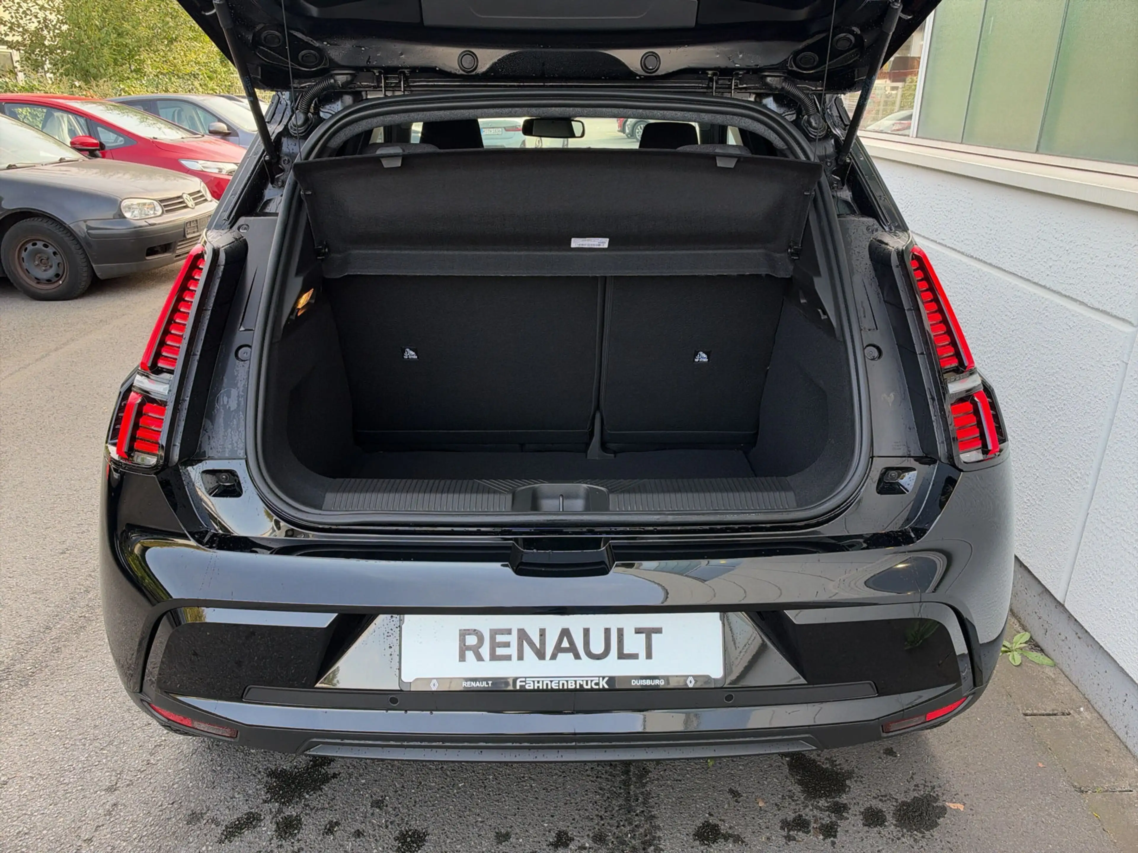 Renault R 5 E-Tech Techno 150 Comfort Range Navi PDC — photo 8