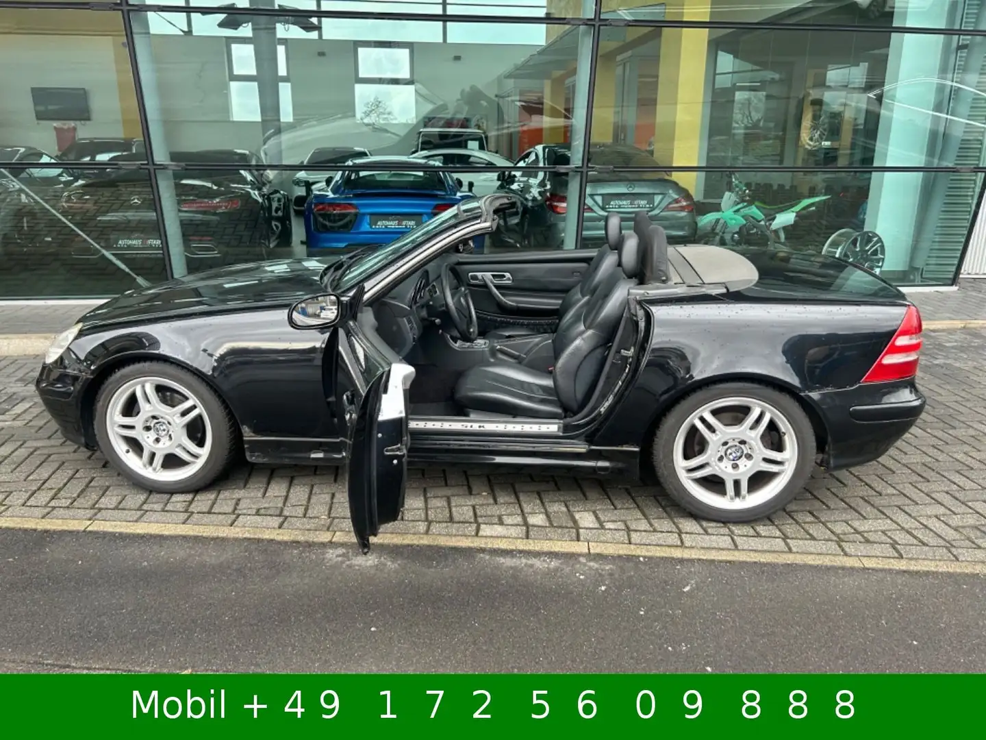 Mercedes-Benz SLK 230 Roadster Kompressor Leder Klima Navi AMG Schwarz - 2