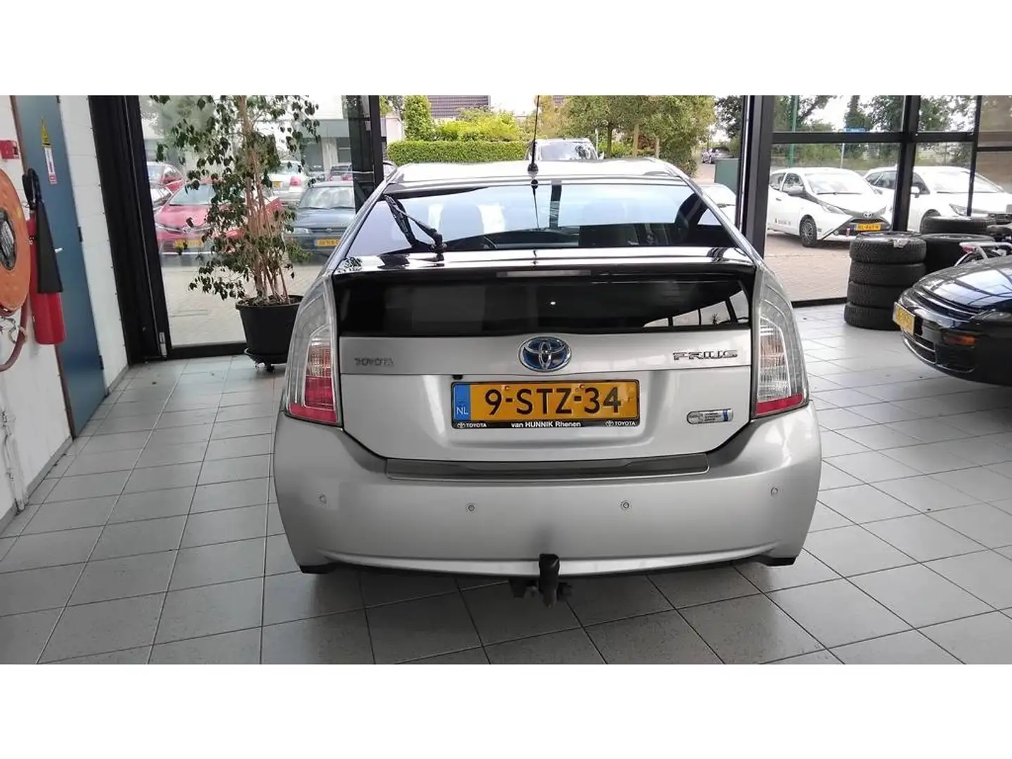Toyota Prius 1.8 Plug-in | Leer | LED | Parksens V+A | Trekhaak Silber - 2