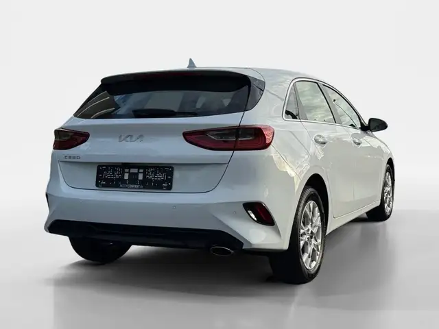 Kia Ceed view 5