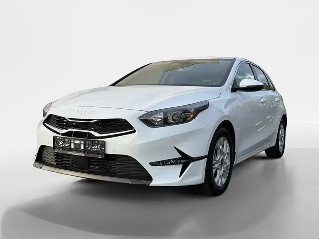 Kia Ceed view 2