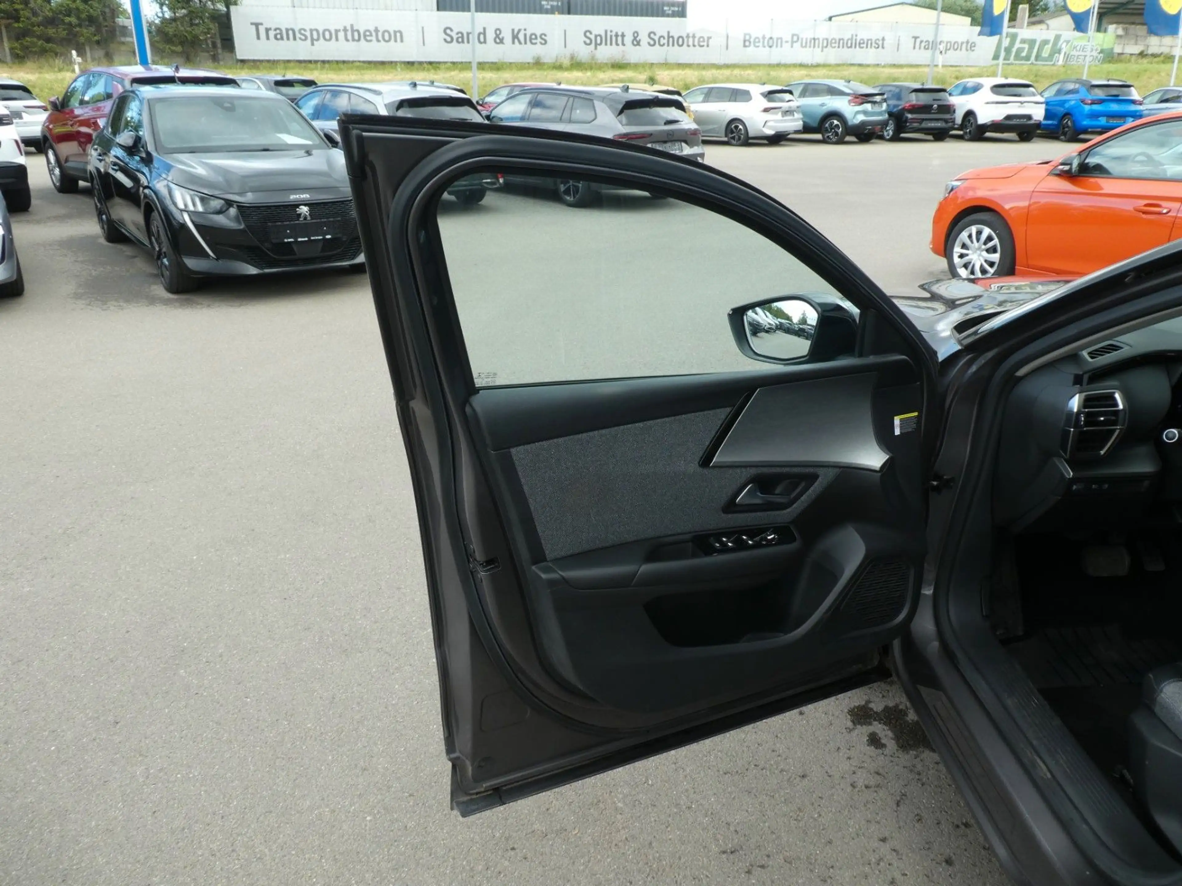 Citroen C5 X Hybrid 225 Feel Pack, Klima, SHZ, Kamera — photo 8