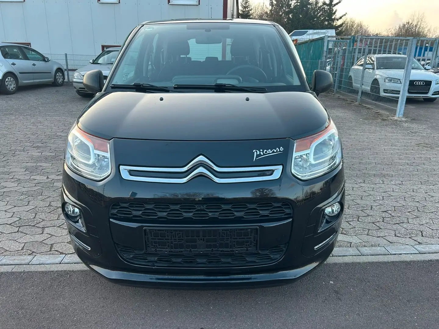 Citroen C3 Picasso Tendance 1.4 PDC+KLIMA Schwarz - 2