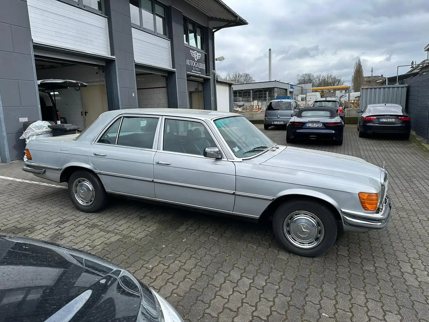 Mercedes-Benz S 280 *MOTOR LÄUFT*RESTAURIERUNGS BEDÜRFTIG* Argintiu - 2