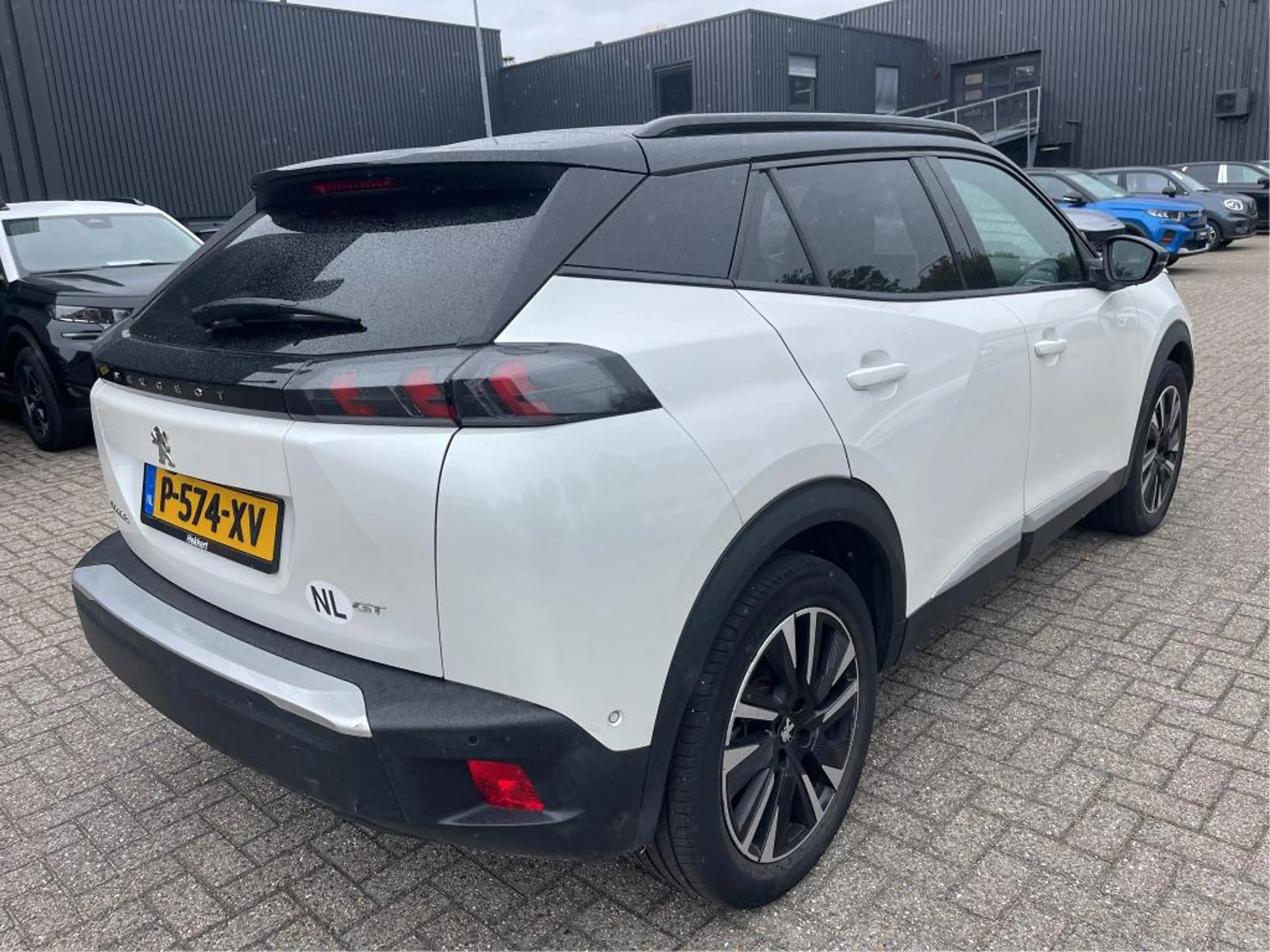 Peugeot e-2008 EV GT Pack 50 kWh | Fase 3 laden | SOH 92% | Navig — photo 3