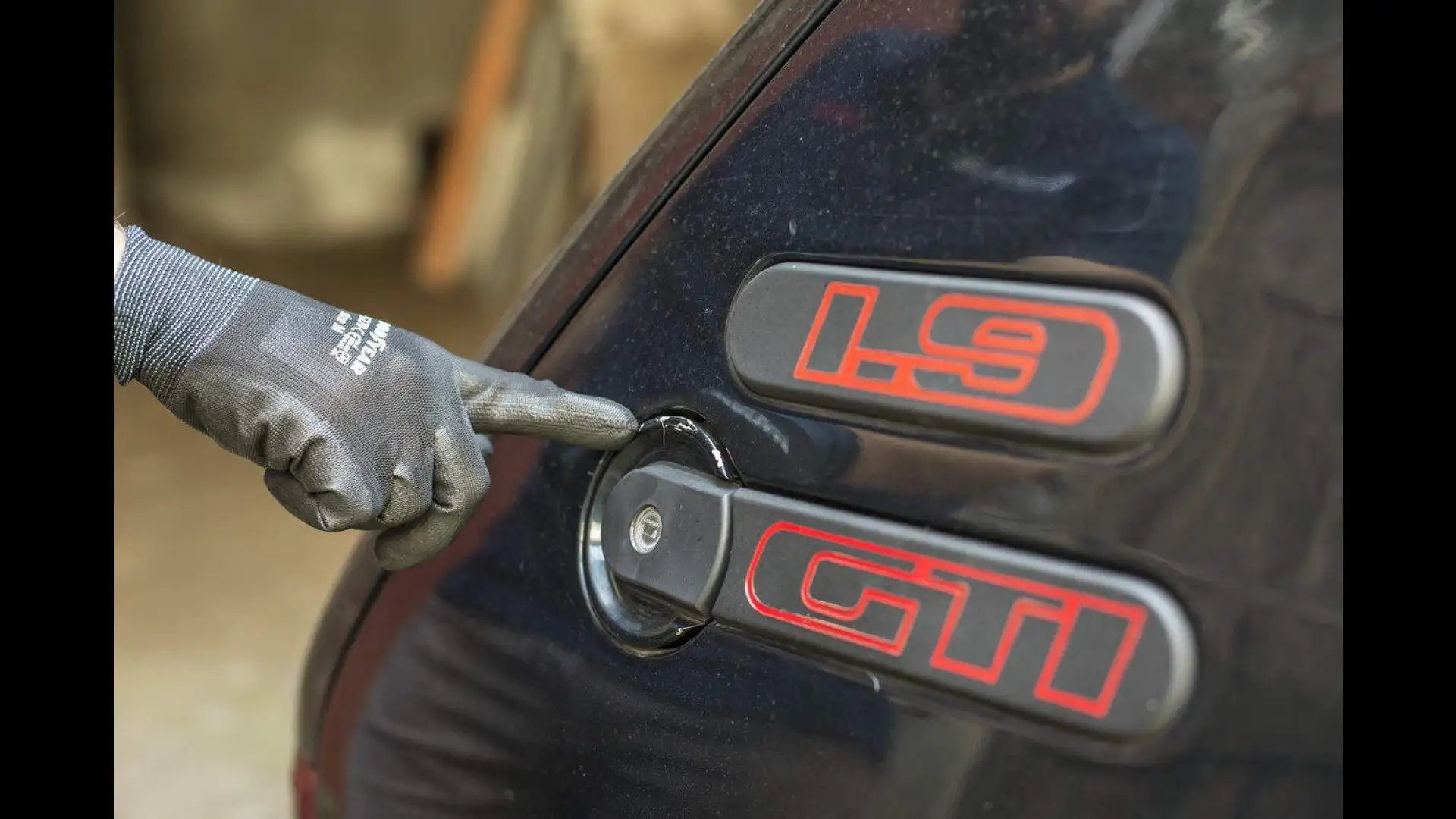 Peugeot 205 gt Siyah - 2