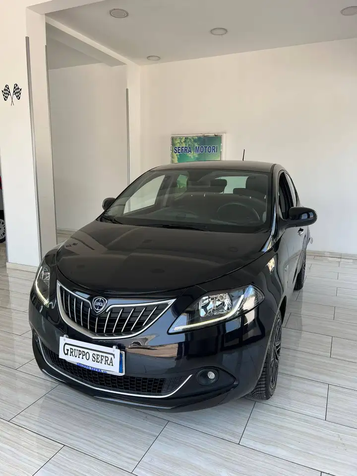 Lancia Ypsilon 2022