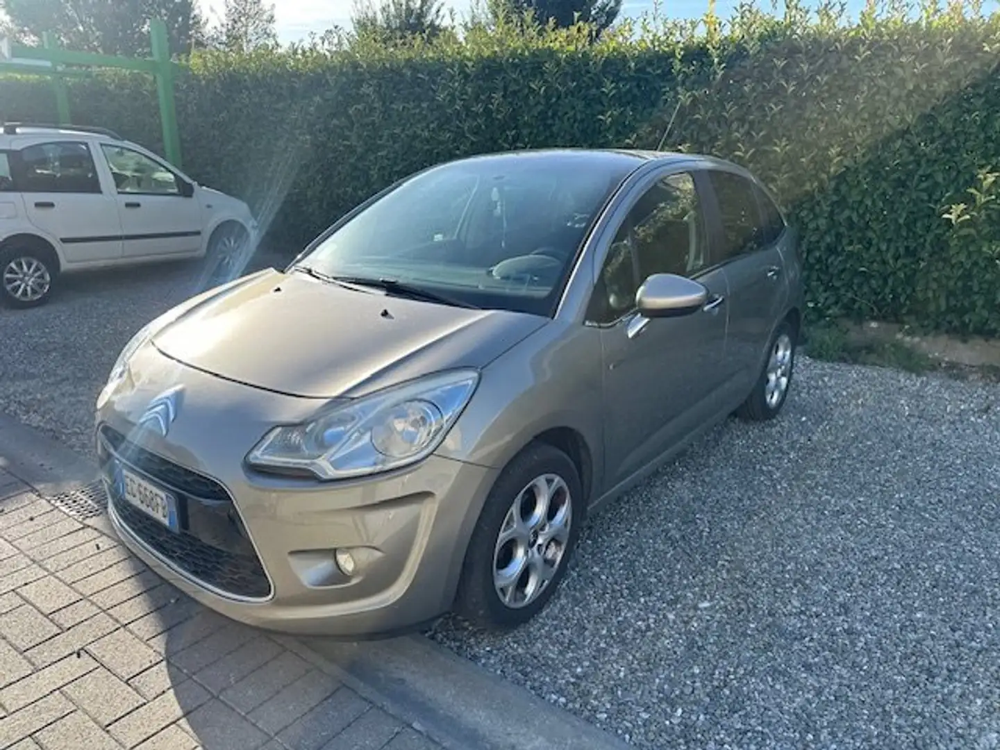 Citroen C3 C3 II 2009 1.4 hdi Exclusive Style - 2