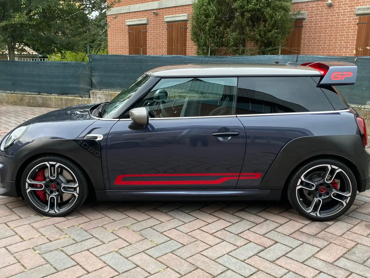 MINI John Cooper Works MINI John Cooper Works GP3 2.0 3p Сірий - 1
