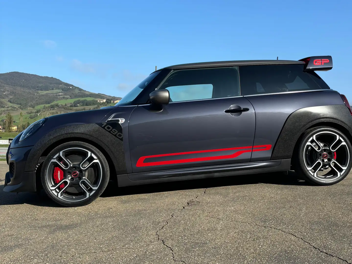 MINI John Cooper Works MINI John Cooper Works GP3 2.0 3p Сірий - 2