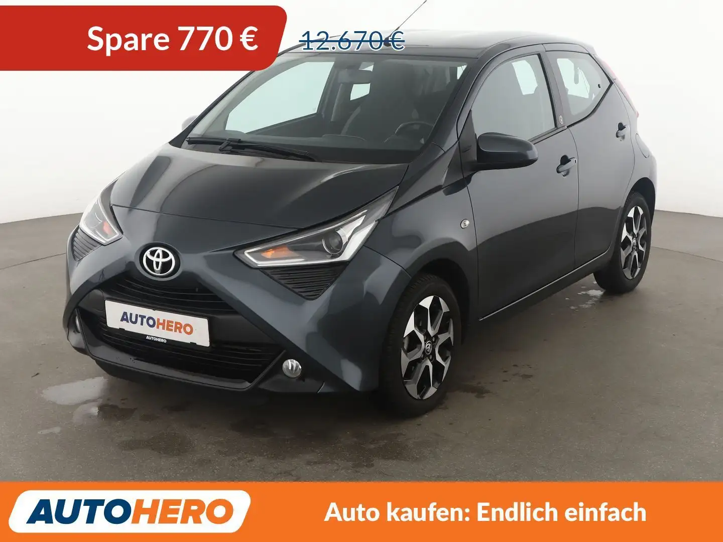Toyota Aygo 1.0 x-play Team D*CAM*KLIMA*LIMITER*GARANTIE* Grau - 1