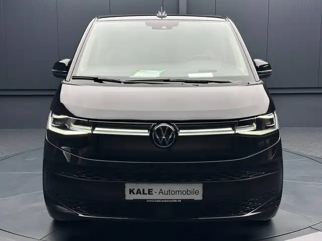 Volkswagen Multivan view 8