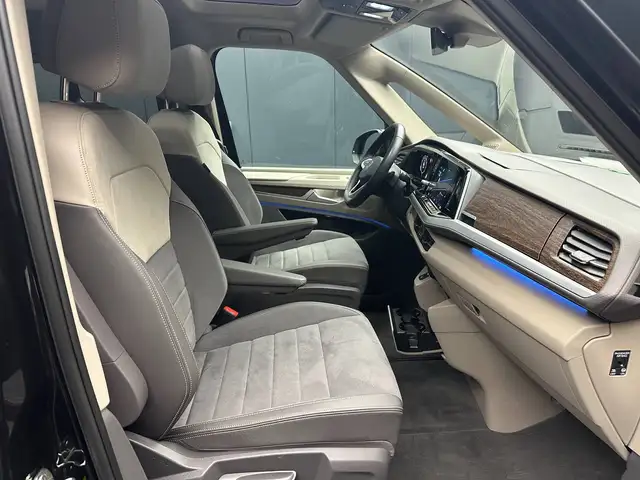 Volkswagen Multivan view 11