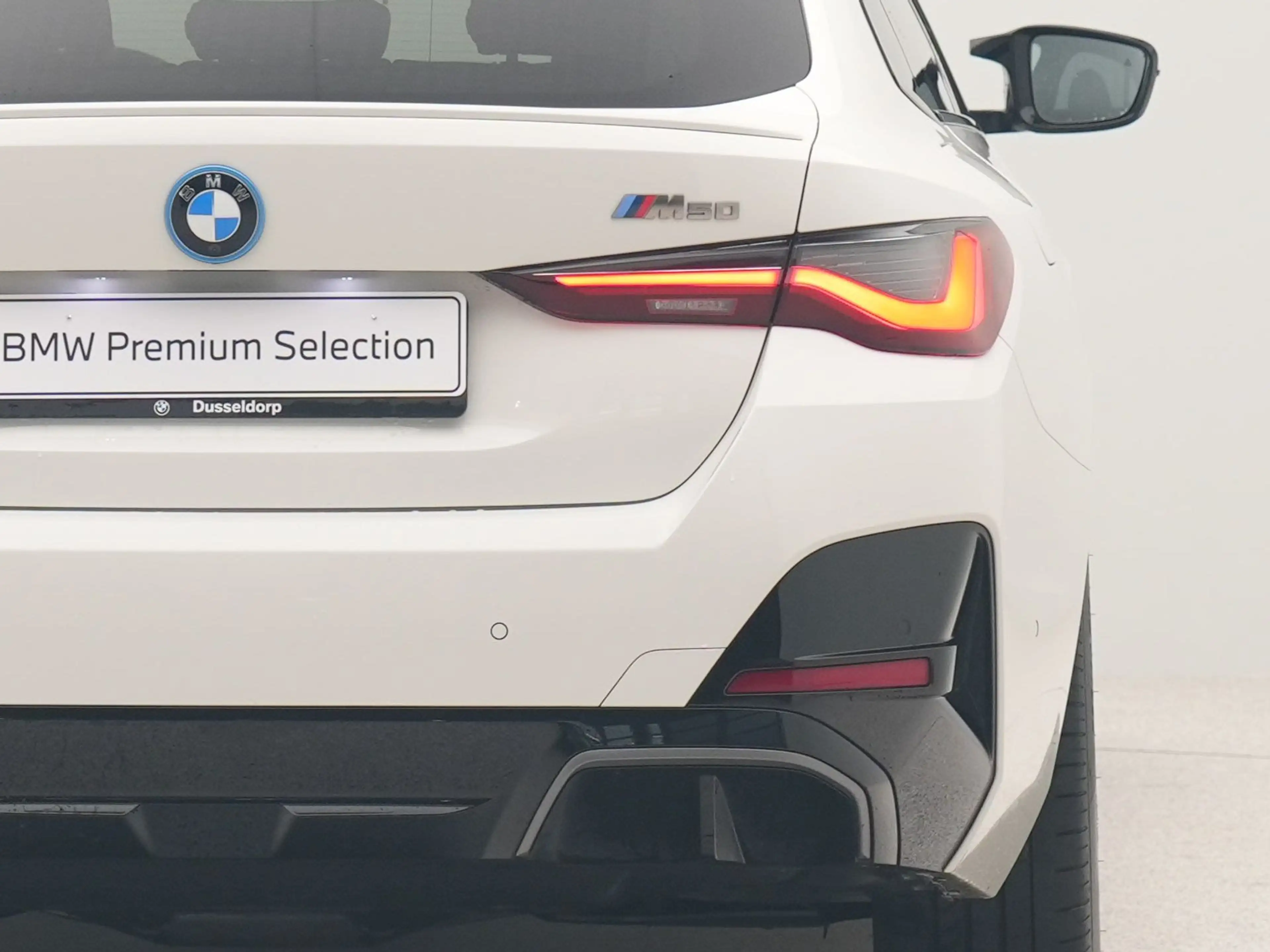 BMW i4 M50 High Executive 84 kWh — photo 10