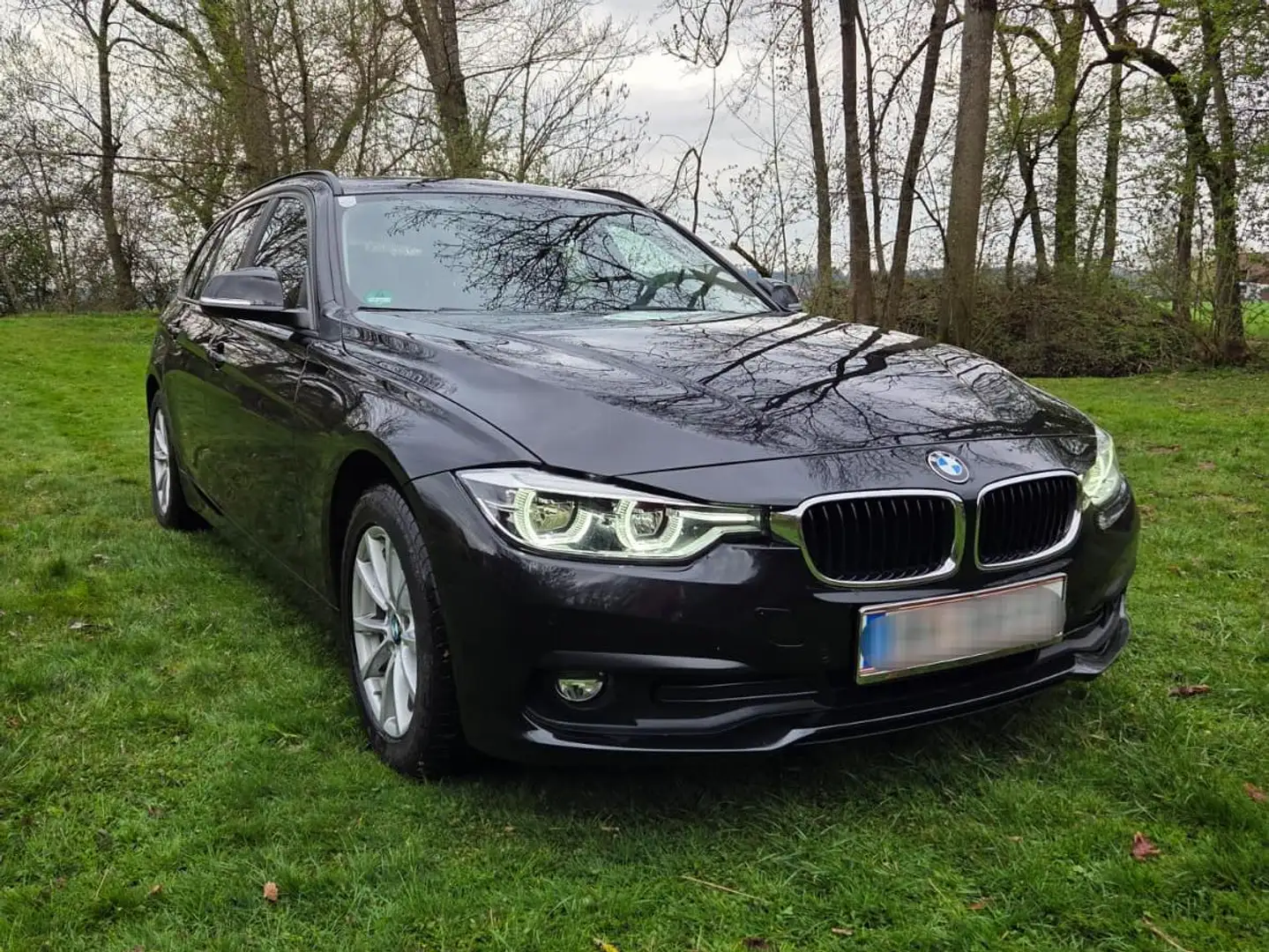 BMW 318 318d Touring Advantage Schwarz - 2