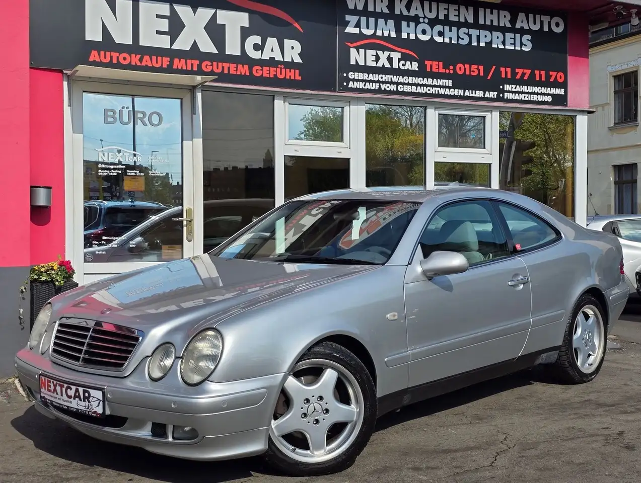 Mercedes-Benz CLK 320
