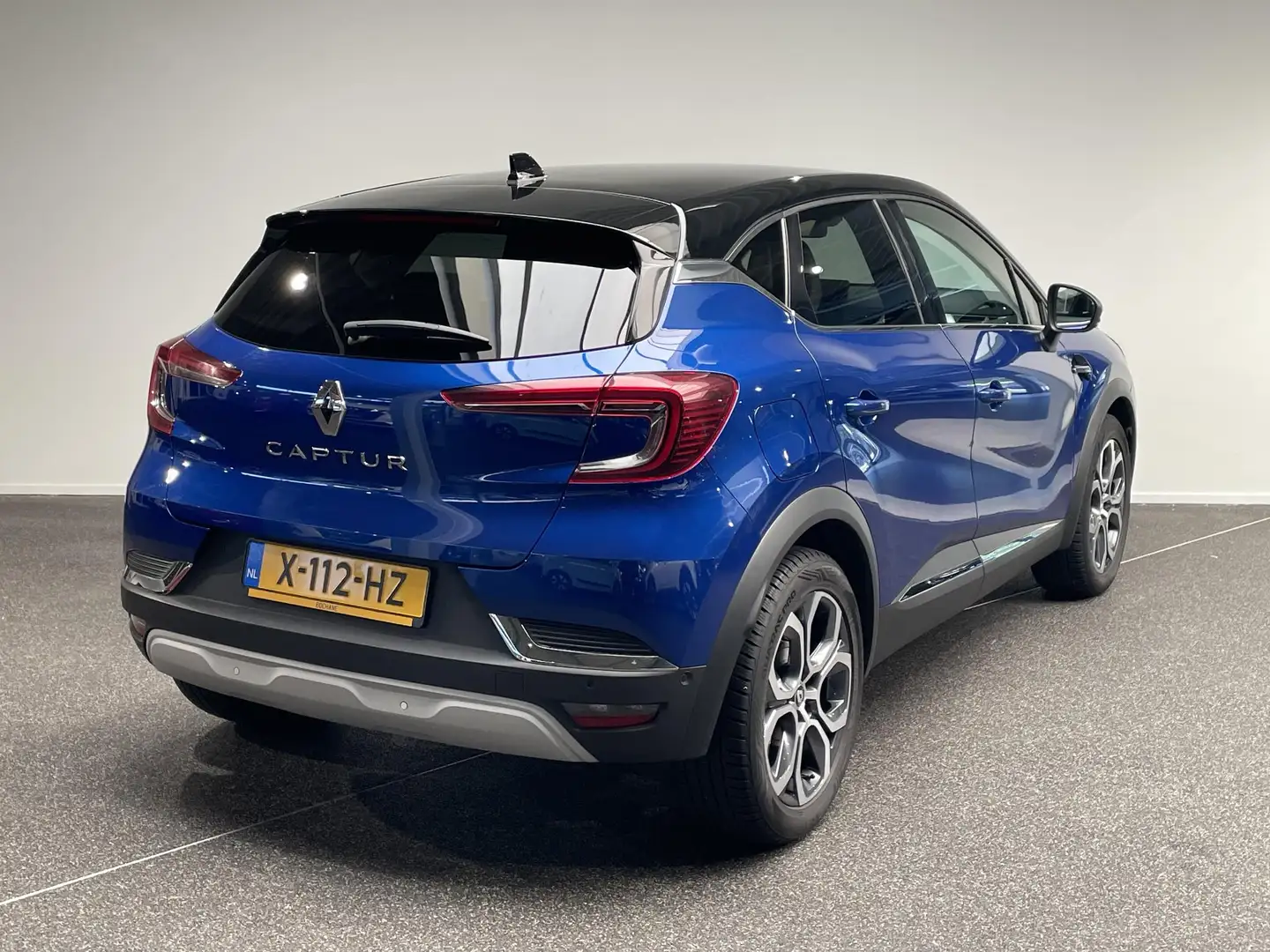 Renault Captur 1.0 TCe 90 techno Blauw - 2