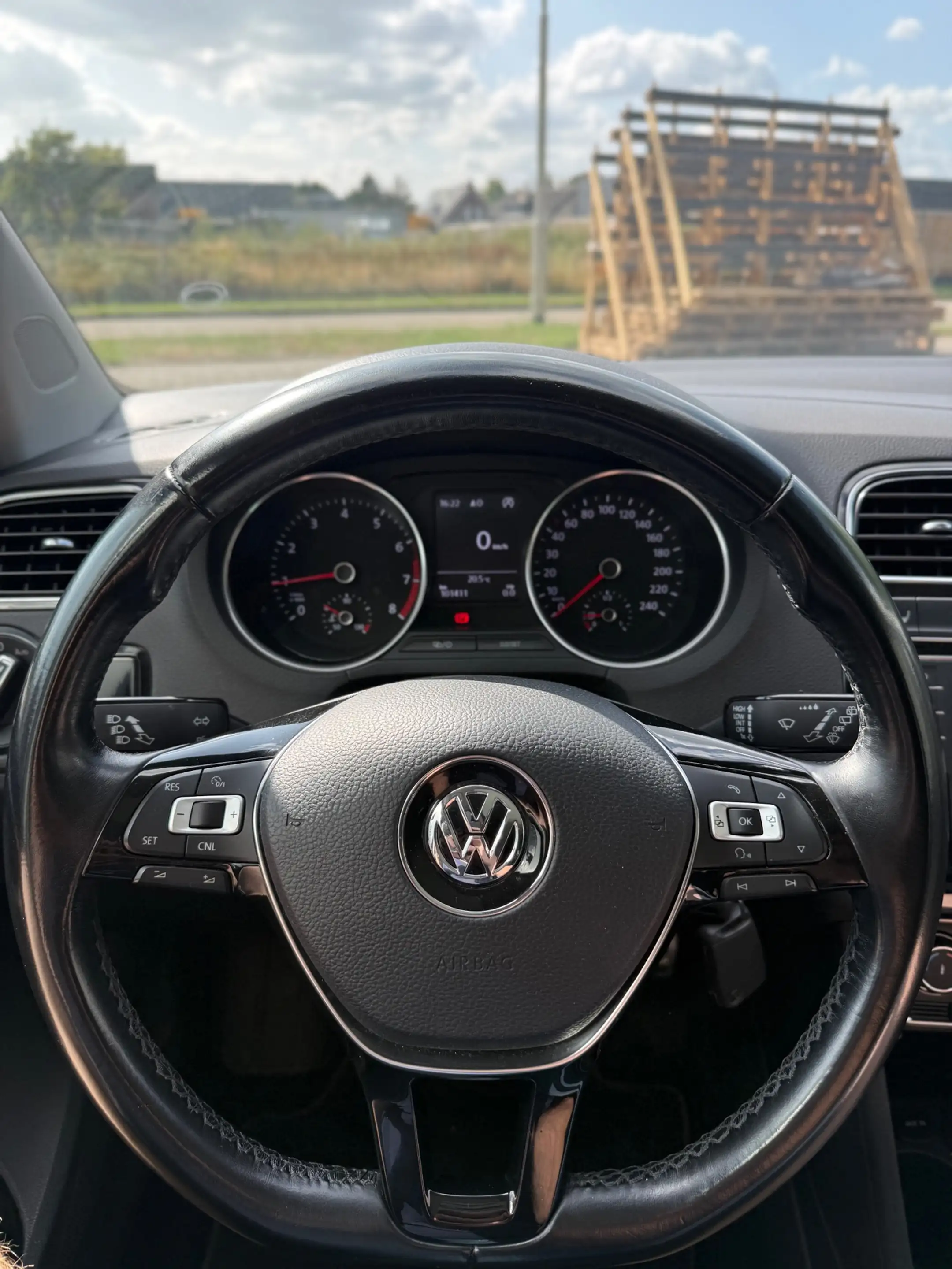 Volkswagen Polo 1.2 TSI BlueMotion R-Line Edition|1E EIG|PANO|LED| — photo 16