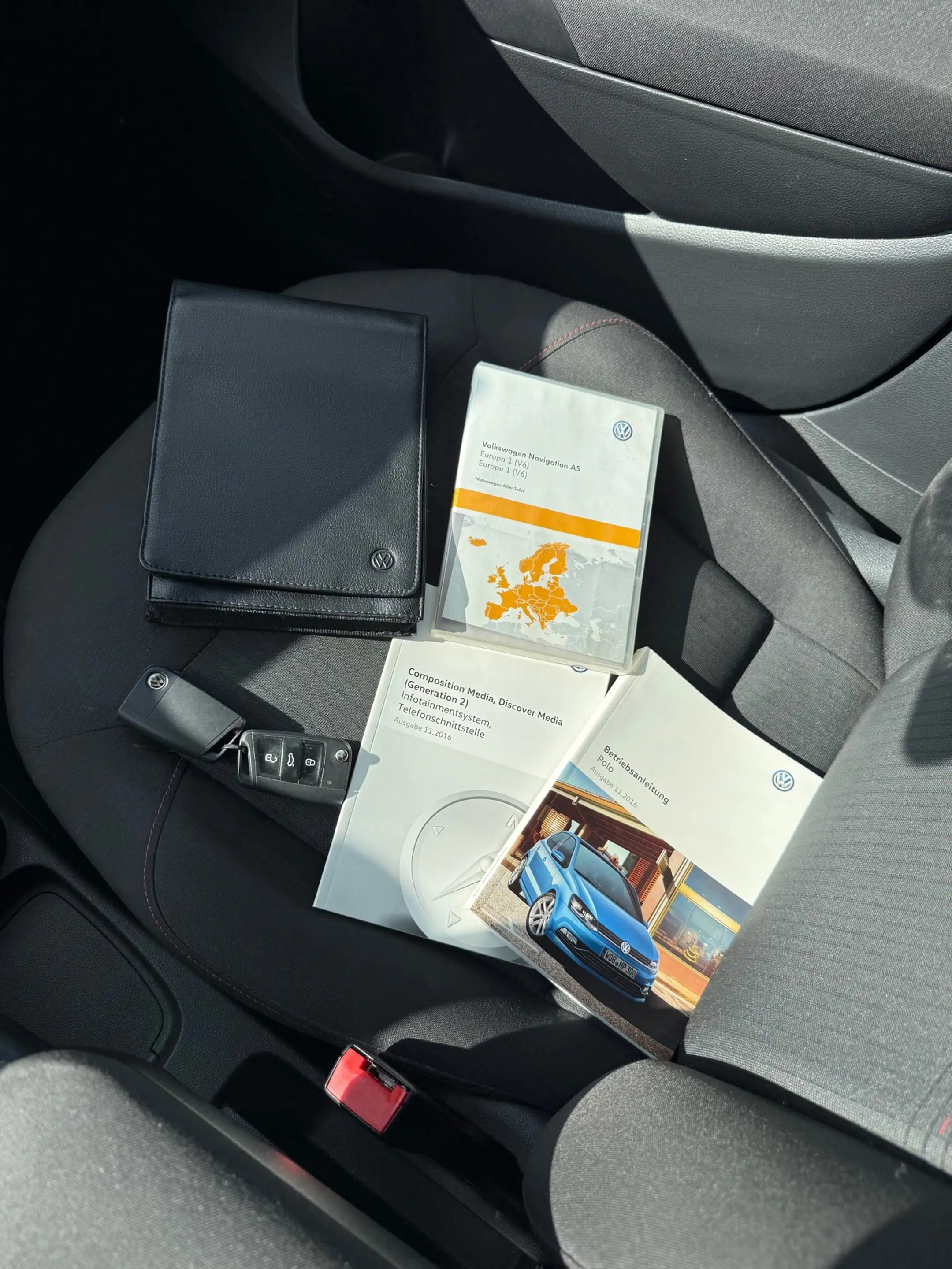 Volkswagen Polo 1.2 TSI BlueMotion R-Line Edition|1E EIG|PANO|LED| — photo 25