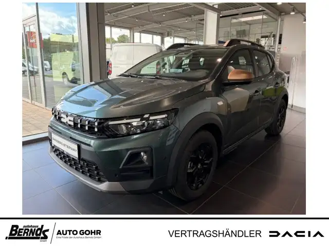 Dacia Sandero in Green for sale