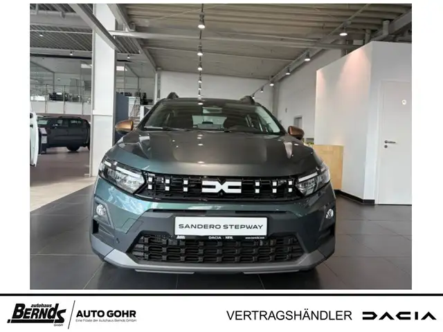 Dacia Sandero view 2
