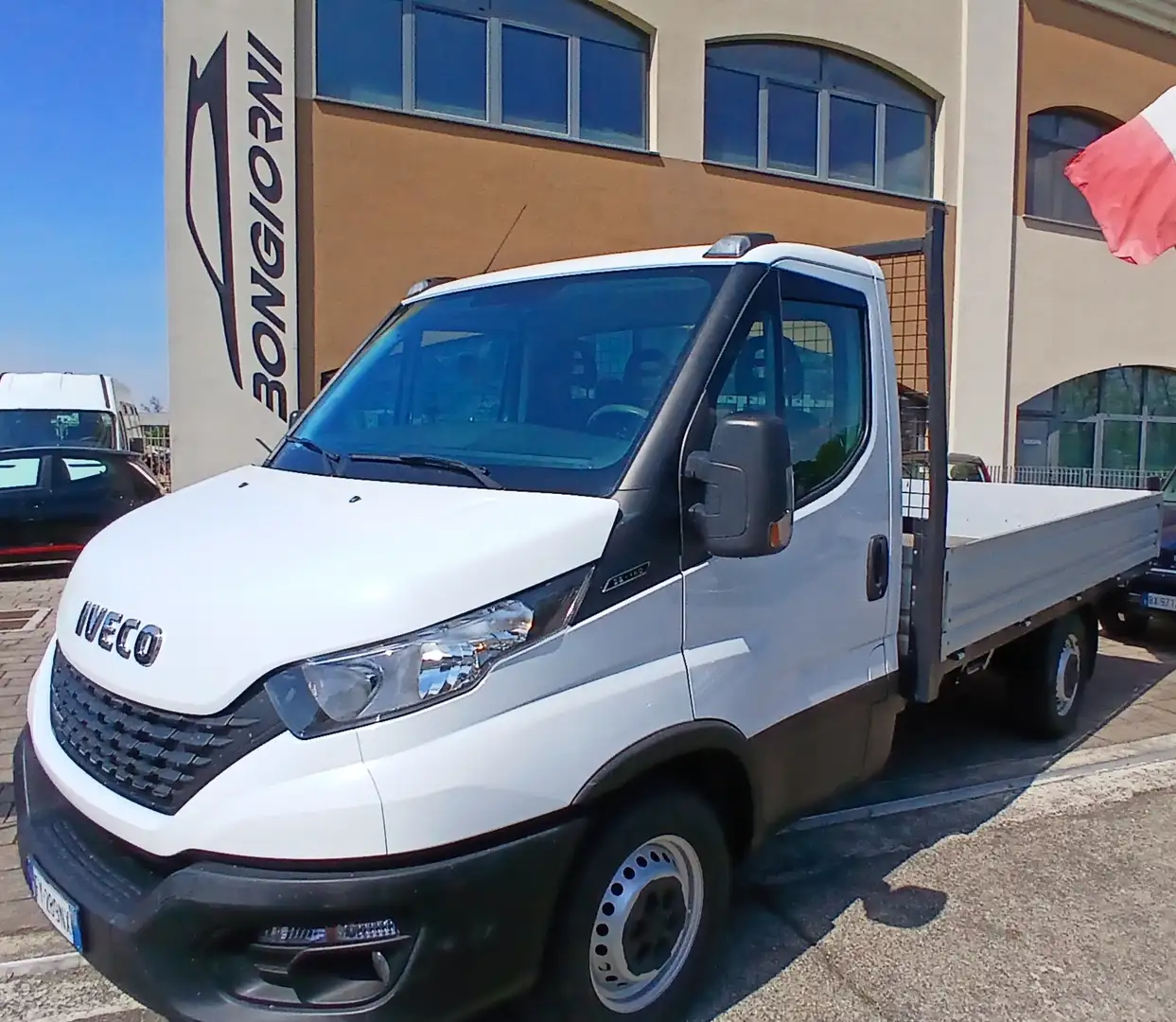 Iveco Daily 2,3 cassone fisso 35-140 clima 3 posti patente b Wit - 1