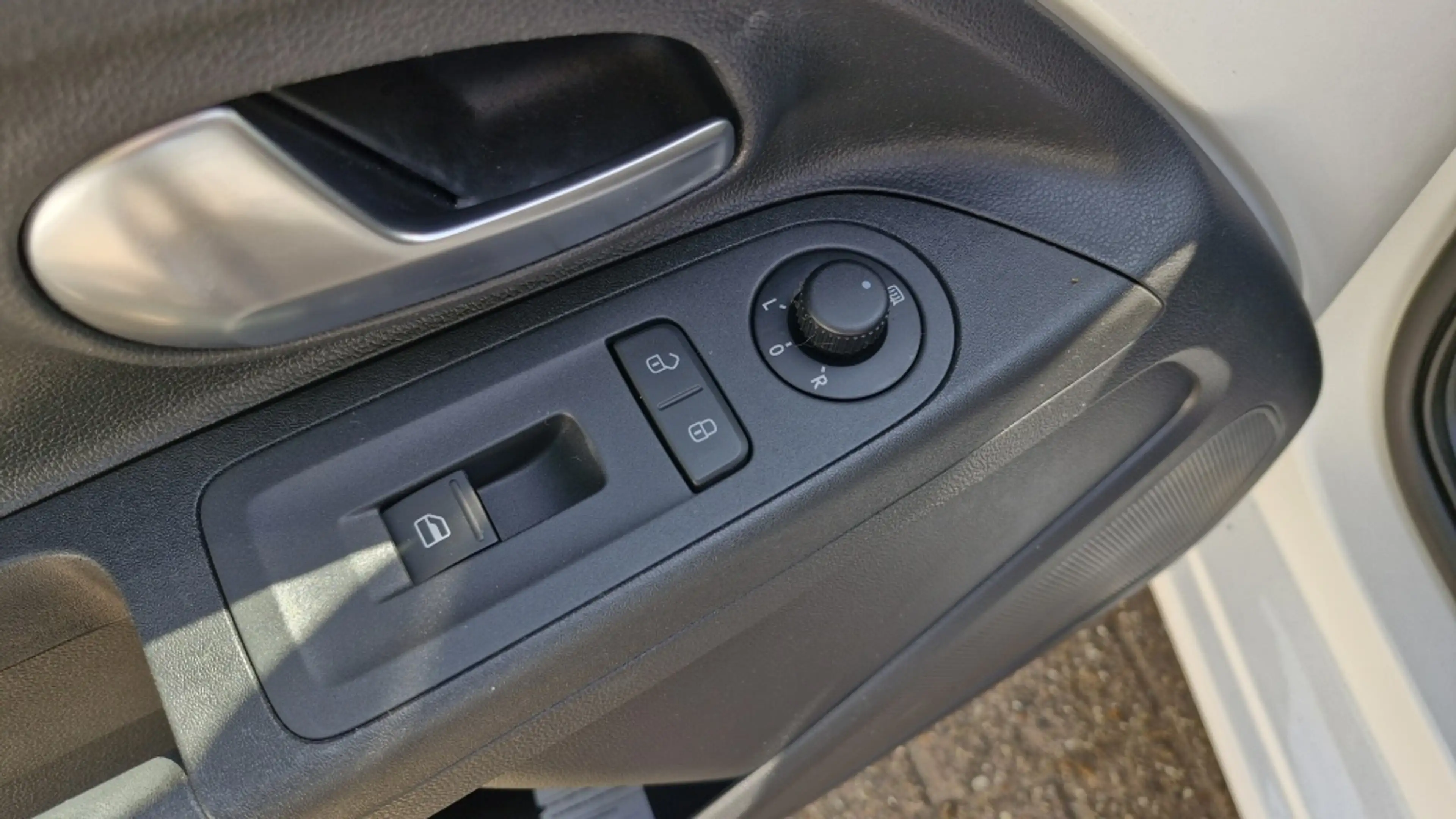Volkswagen up! 1.0 high up! BlueM. 59703KM!! — photo 11