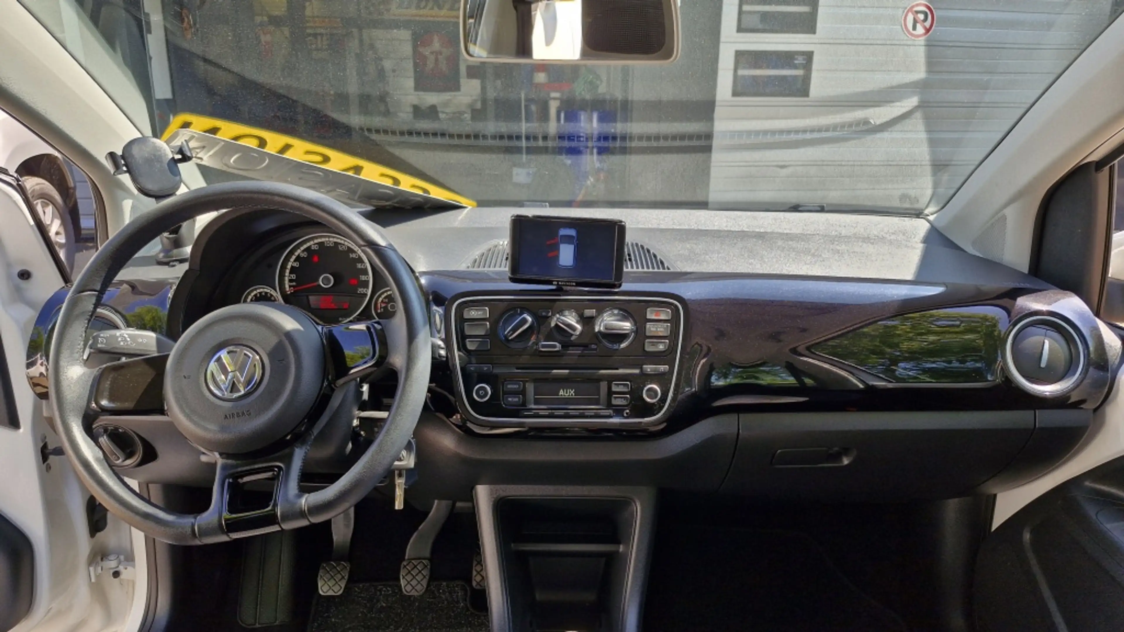 Volkswagen up! 1.0 high up! BlueM. 59703KM!! — photo 12