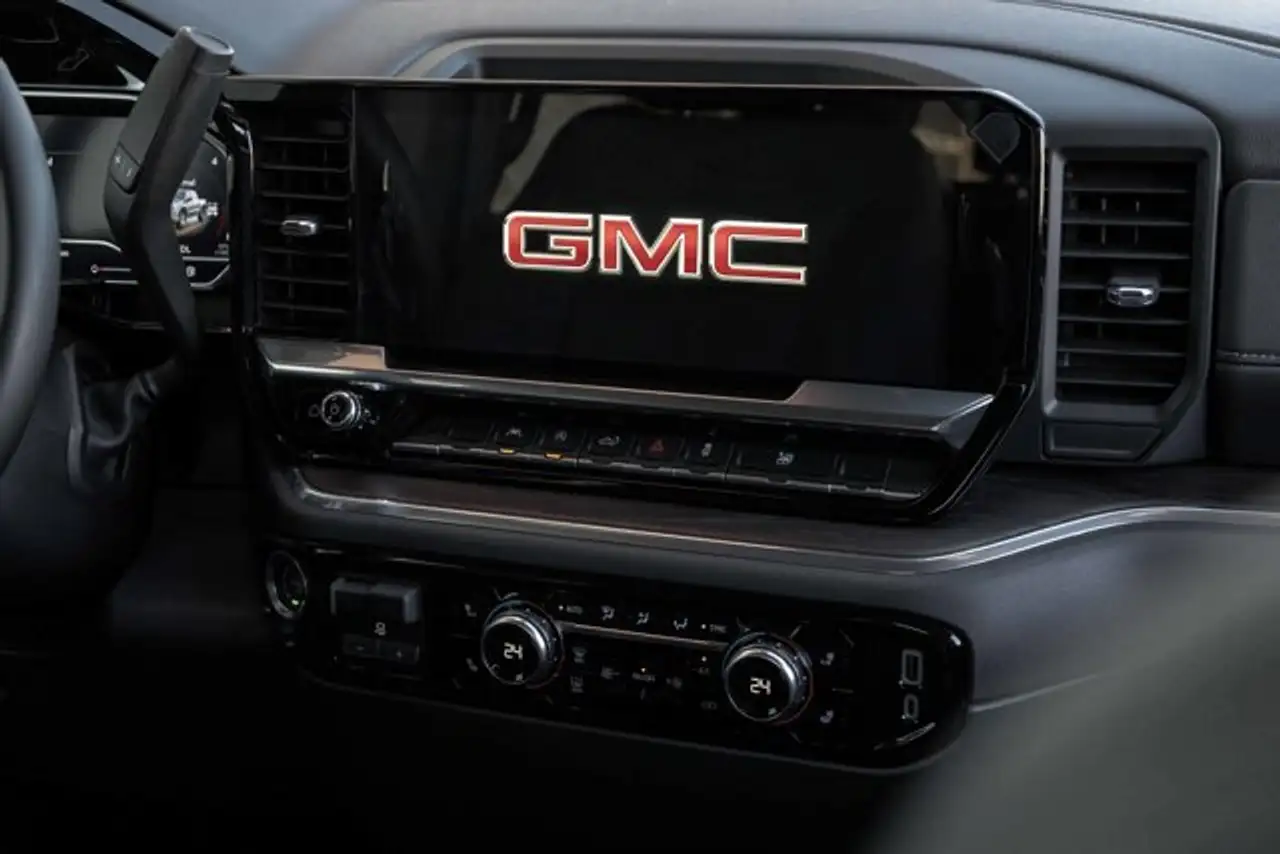 GMC Sierra 1500 снимка GMC Sierra 1500