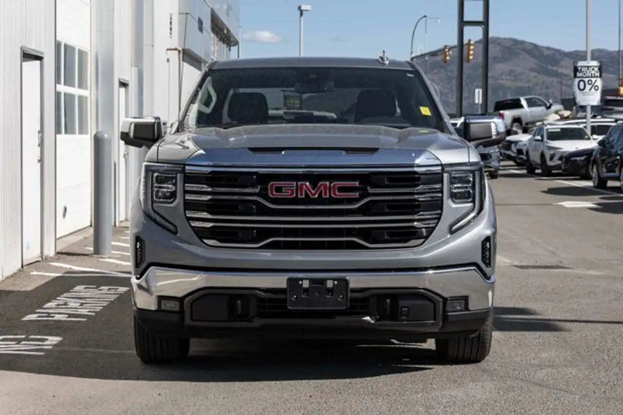 GMC Sierra 1500 снимка GMC Sierra 1500