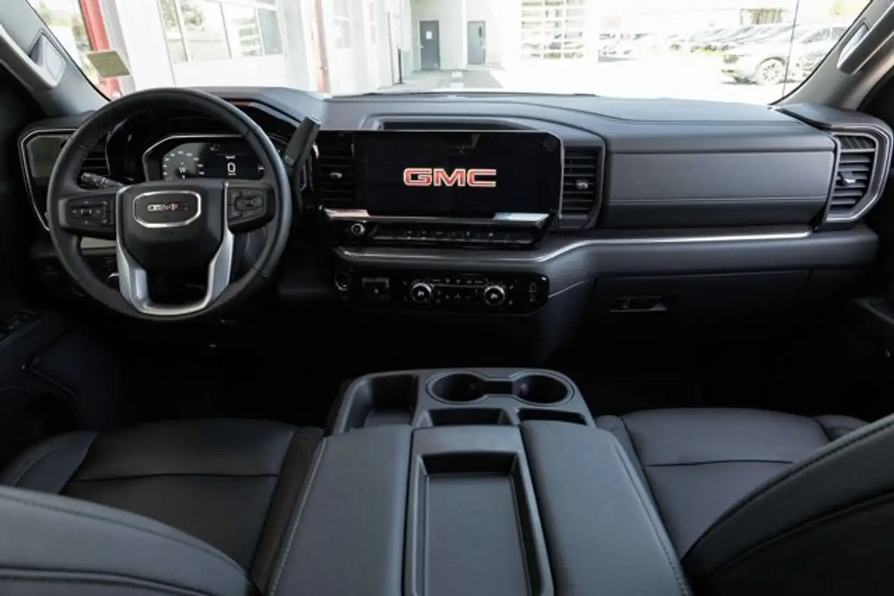 GMC Sierra 1500 снимка GMC Sierra 1500