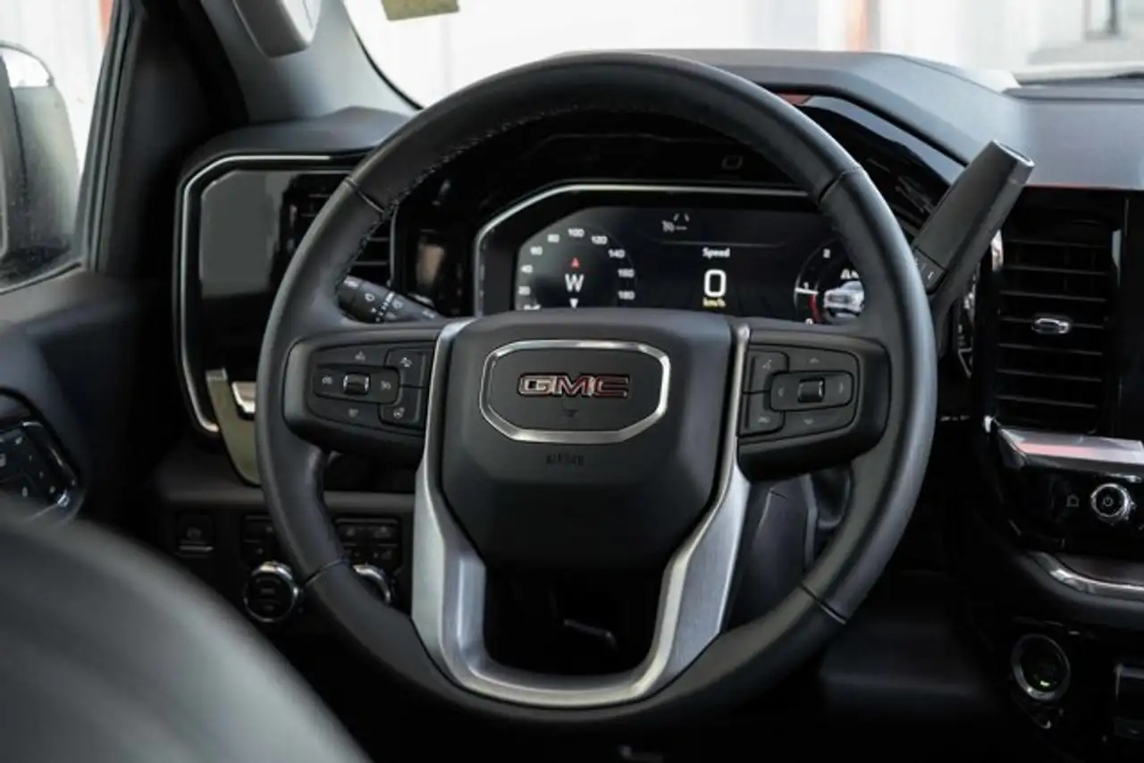 GMC Sierra 1500 снимка GMC Sierra 1500