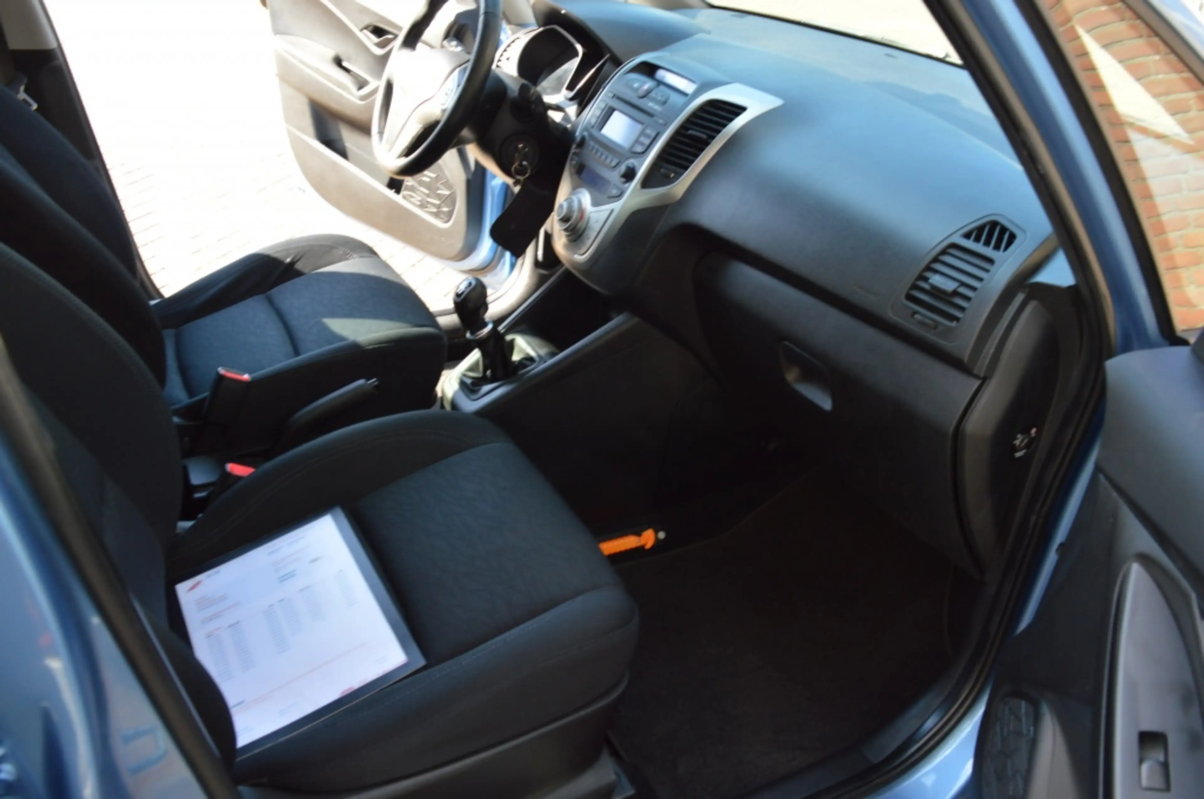 Hyundai iX20 1.4i i-Vision, Airco, Trekhaak, Cruise controle — photo 14