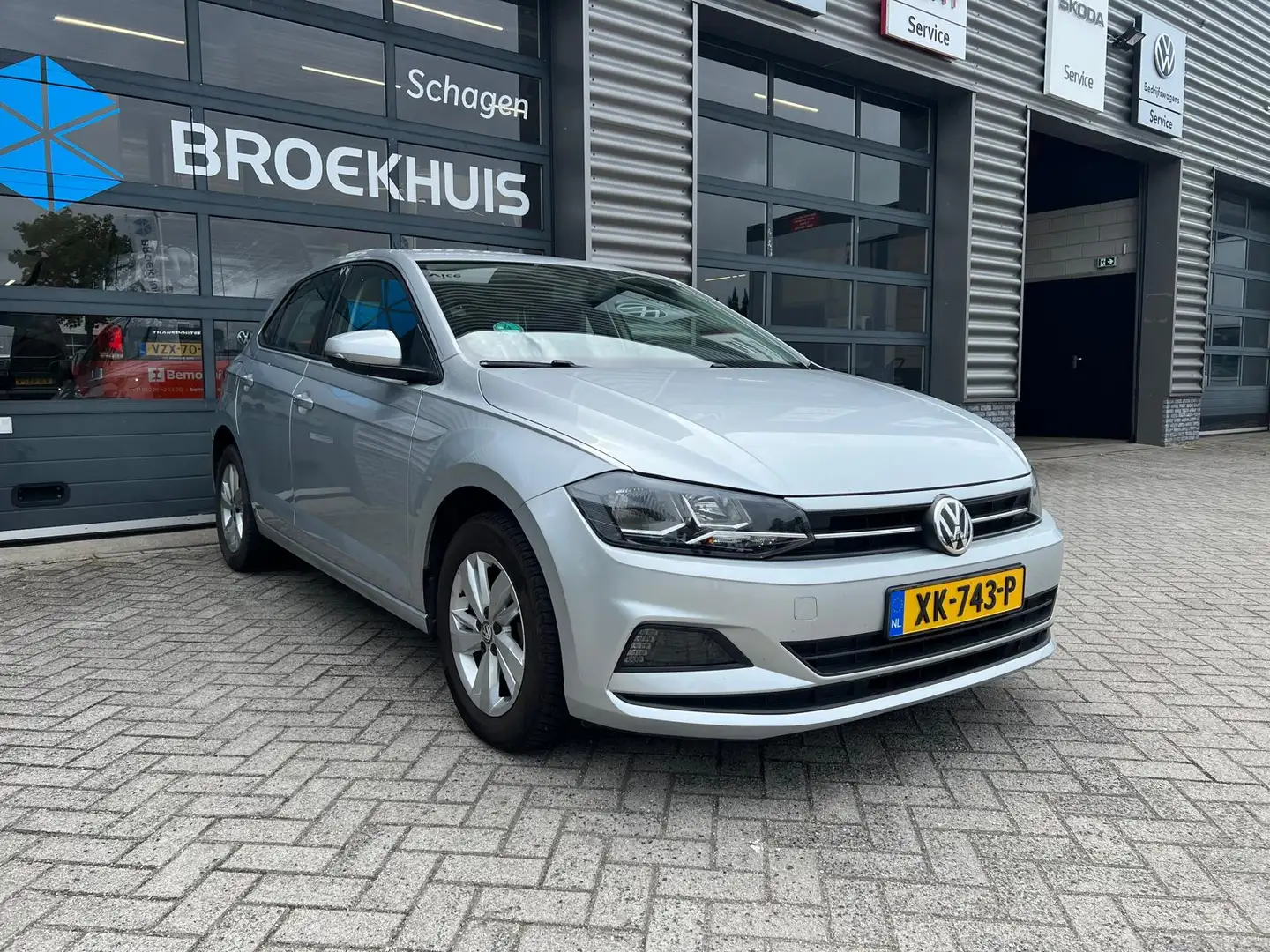 Volkswagen Polo 1.0 TSI 95 pk Comfortline | Airco (handmatig) | Ap Grijs - 2