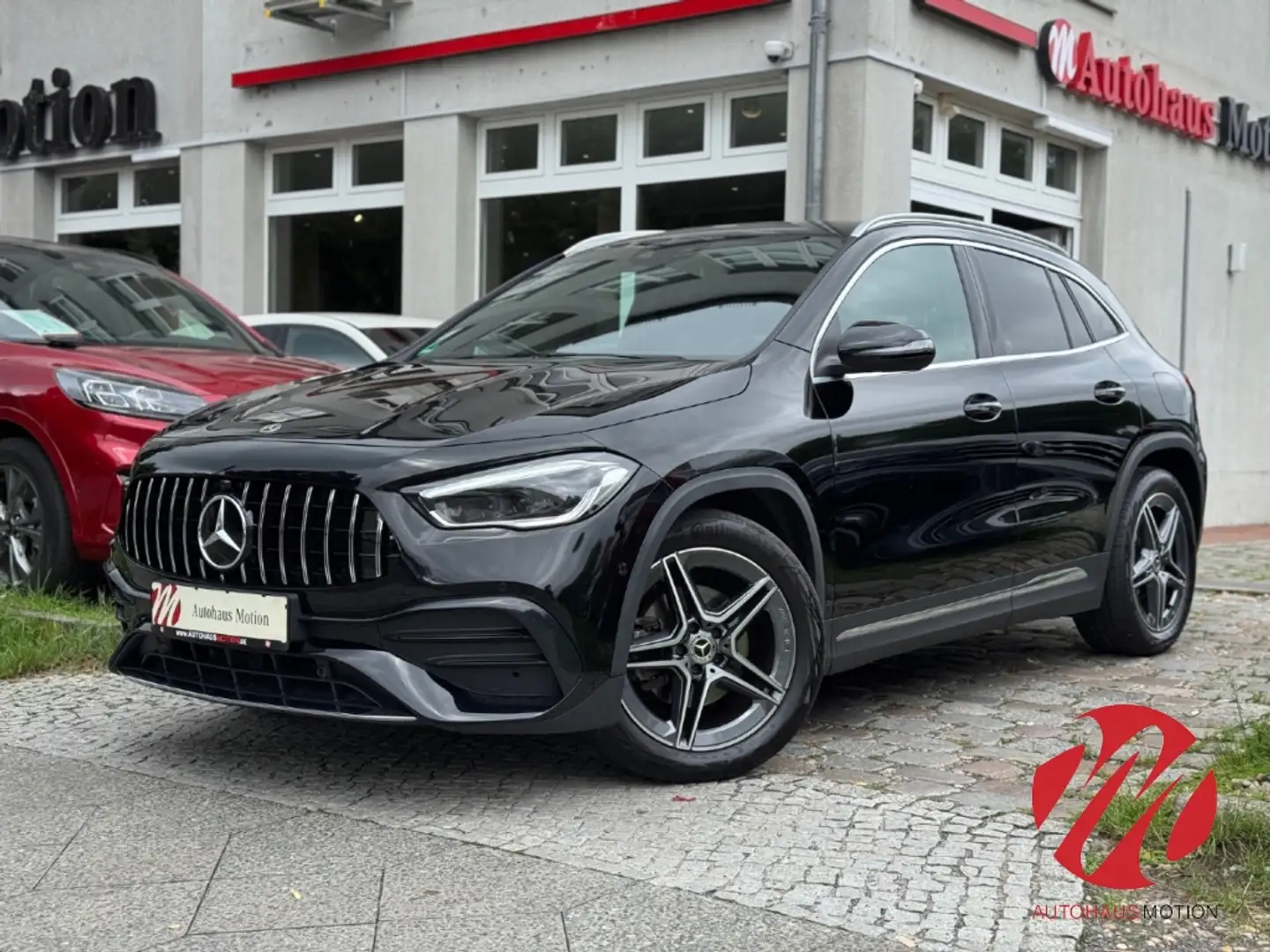 Mercedes-Benz GLA 200 d AMG WIDESCREEN MULTIBEAM MBUX KEYLESS EU6d Чорний - 2