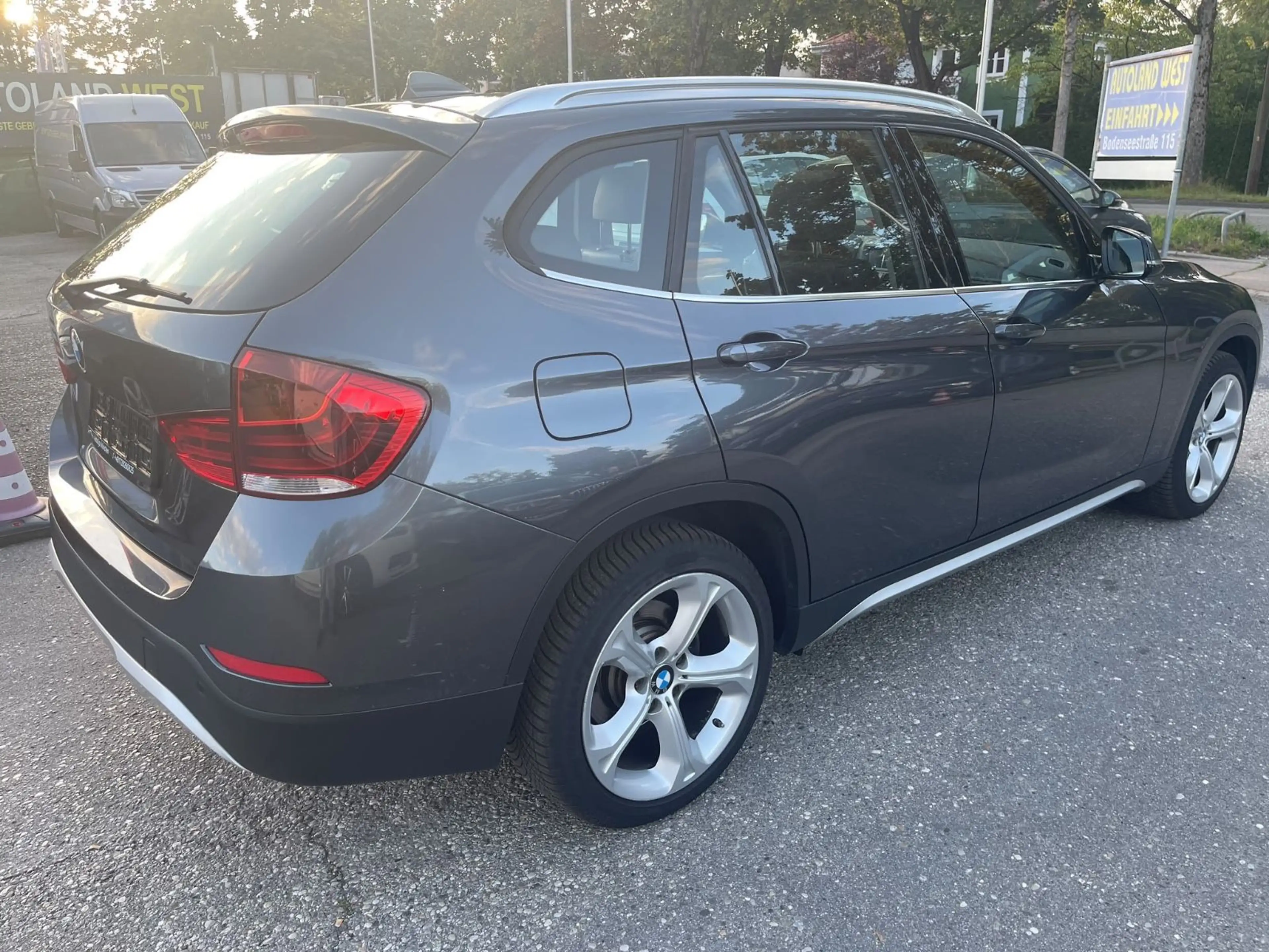 BMW X1 sDrive 20 i — photo 4