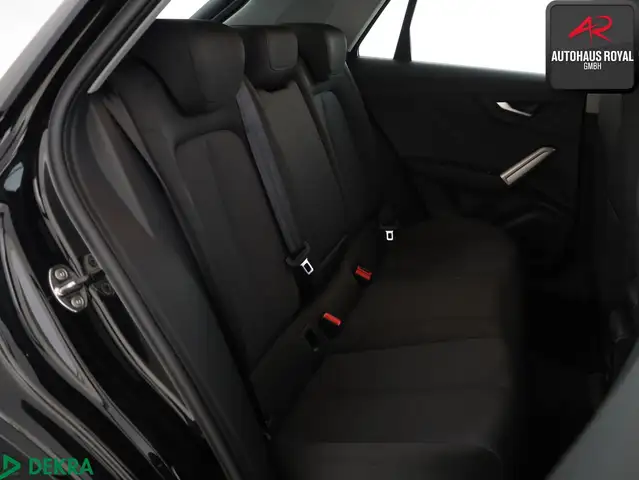 Audi Q2 view 12