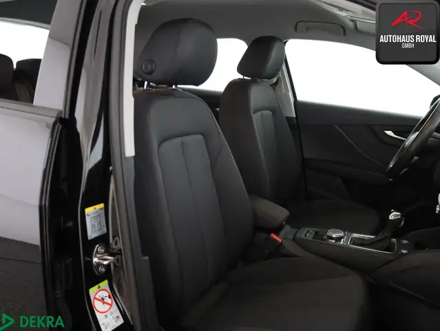 Audi Q2 view 11