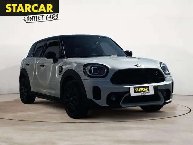 MINI Cooper SE Countryman ALL4 CLASSIC TRIM+18"+NAVI+LED+RFK+LEDER+