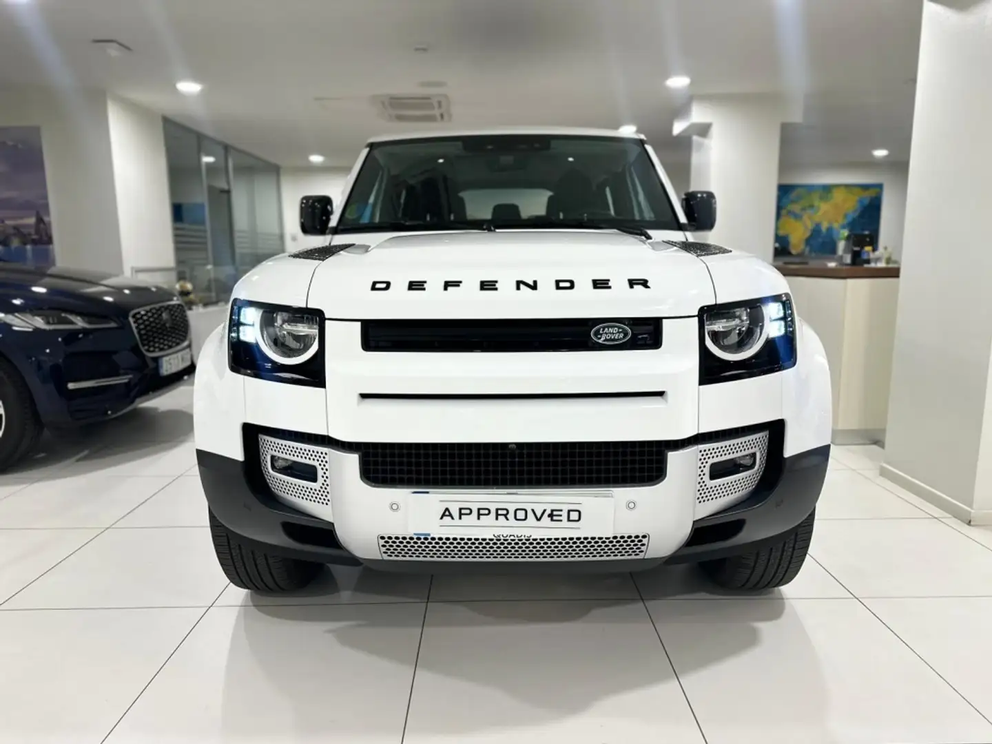 Land Rover Defender 110 3.0D l6 MHEV S AWD Aut. 250 Blanco - 2