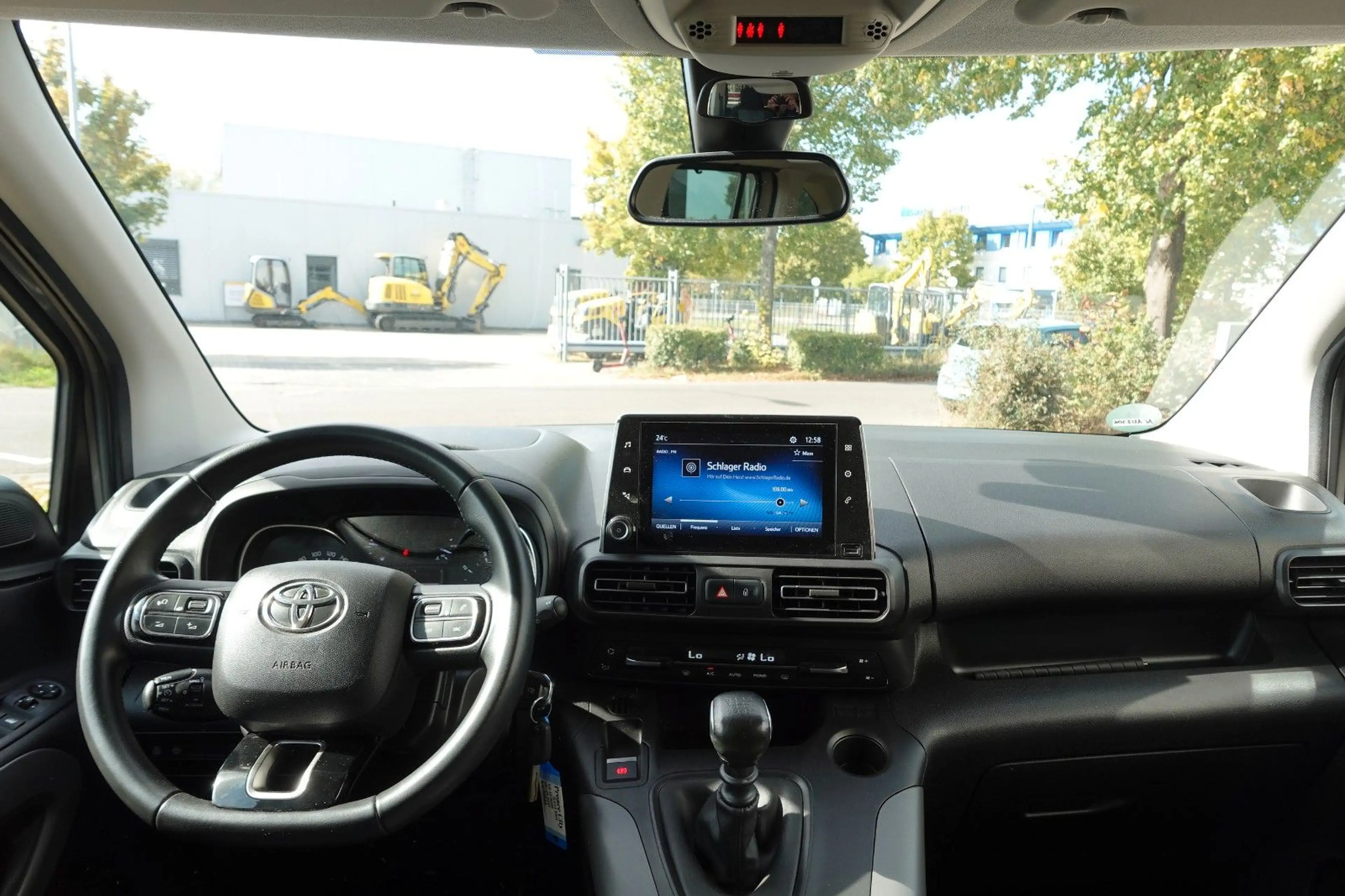 Toyota Proace 1,2l 81kW Team D 1J Relaxgarantie — photo 13