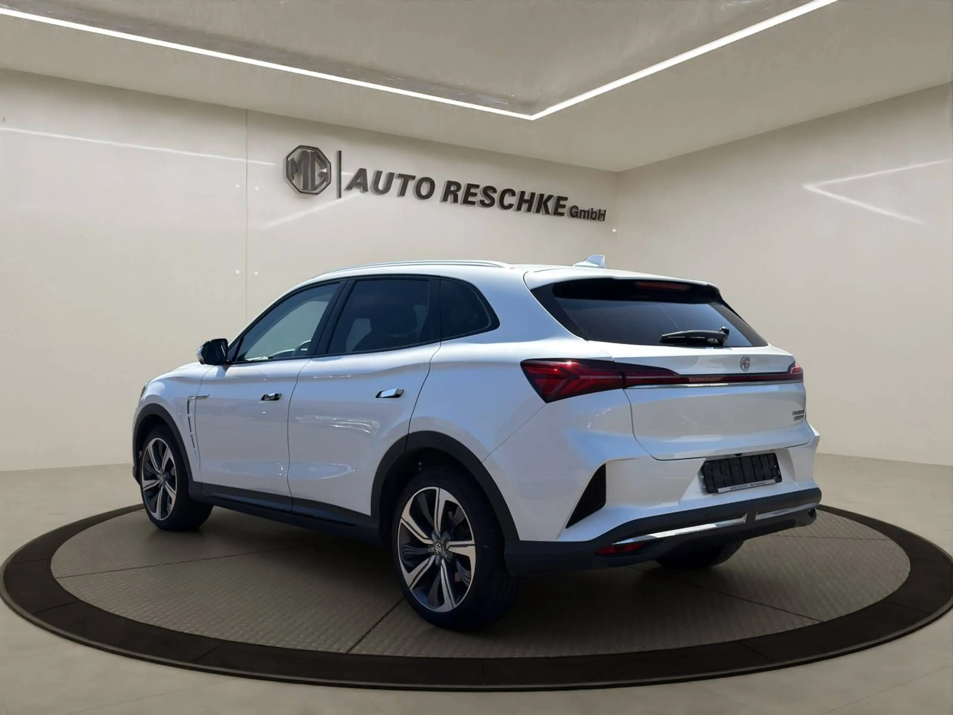 MG Marvel R Luxury / Allwetterreifen / Sofort verfügbar! — photo 3
